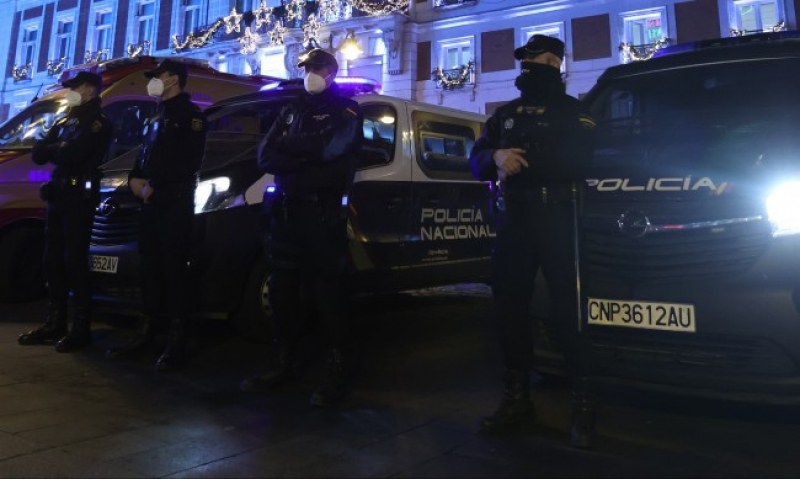 Ученик застреля семейството си заради лоши оценки