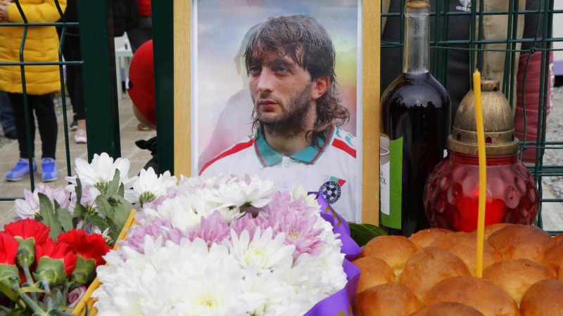 Шест години след смъртта му, Велико Търново отново почете паметта