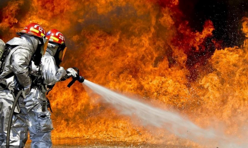 Мъж загина при пожар във Врачанско, съобщиха от полицията.На 13