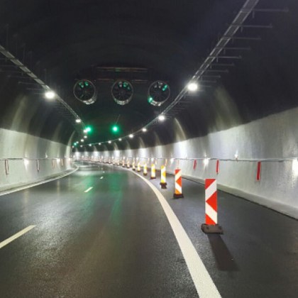 Движението в тунел Траянови врата на автомагистрала Тракия в посока