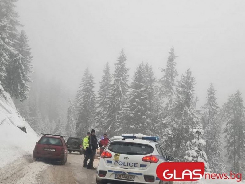 Очакват се обилни снеговалежи, има затворени проходи за тежкотоварни машини