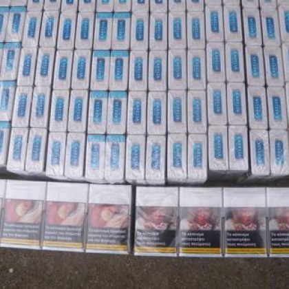 Митнически служители от ТД Митница Бургас откриха 127 200 къса