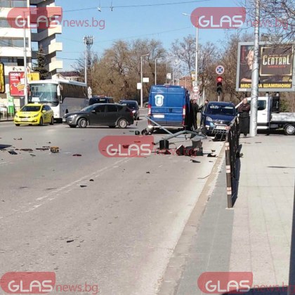 Катастрофа на кръстовището на бул Македония и ул Кукуш блокира