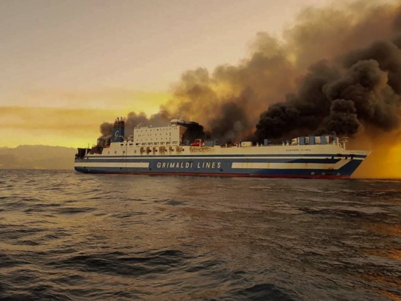 Компанията, собственик на изгорелия ферибот Euroferry Olympia разпространи официално съобщение