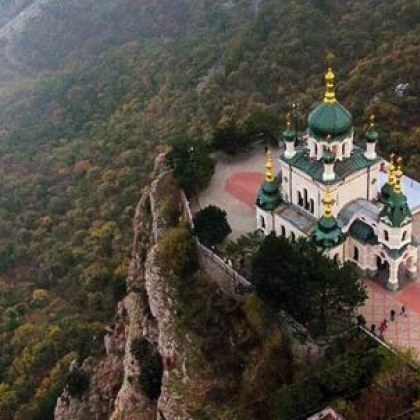 Предотвратен е терористичен акт в православен храм в Крим подготвян