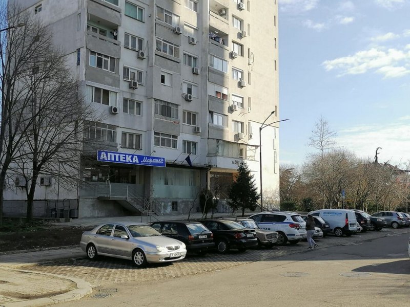 Мъж се застреля в главата на 16-ия етаж в бургаски блок