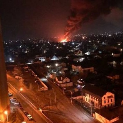 През нощта в украинската столица са чути поне четири взрива