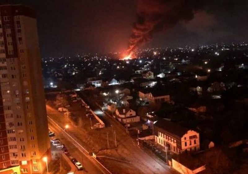 Продължава спасителната акция след руската атака над Киев ВИДЕО