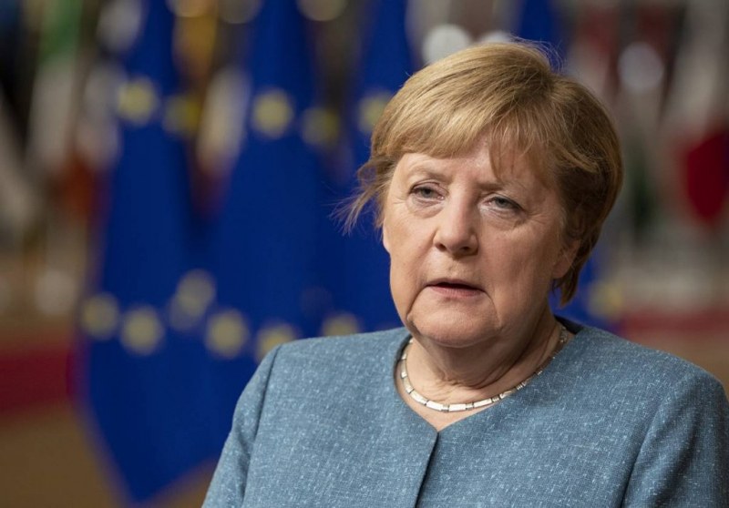Бившият германска канцлер Ангела Меркел е била ограбена, докато пазарува