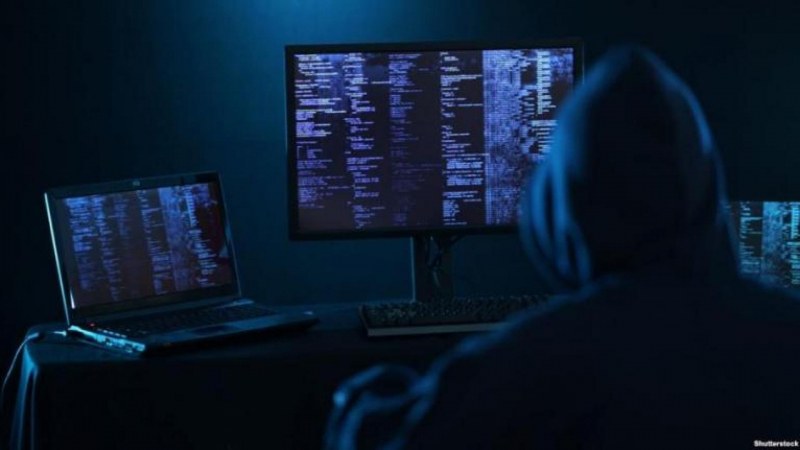 ГДБОП поде кибервойна: Спряха трафика от 45 000 сайта към България