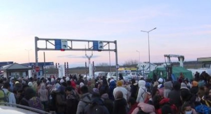 Българското консулство в Одеса се евакуира, тръгват и два наши автобуса ВИДЕО