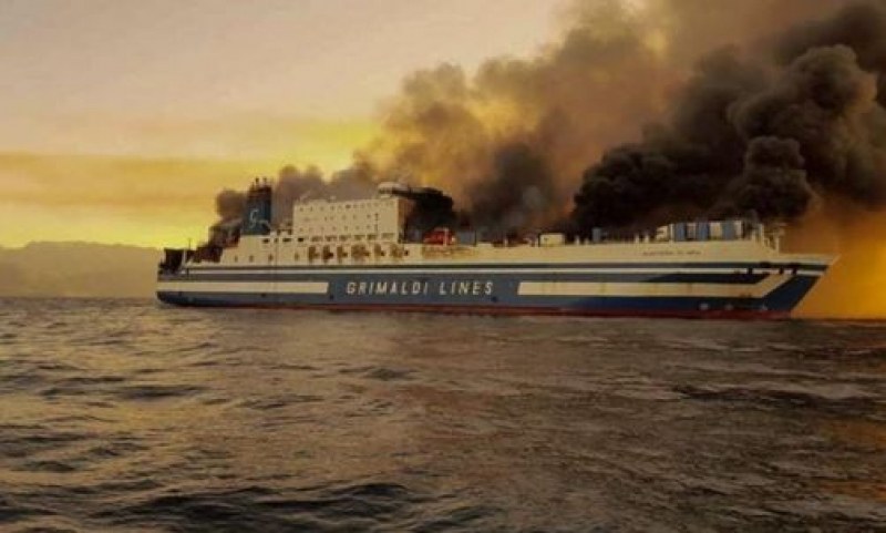 За нов пожар е възникнал на ферибота „Юрофери Олимпия“, горял
