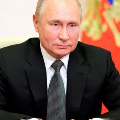 Владимир Путин е скрил членовете на семейството си в подземен