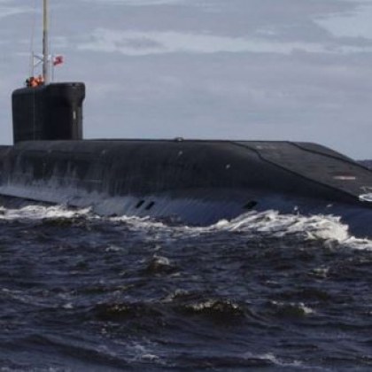 Руски ядрени подводници започват учения в Баренцово море а мобилни