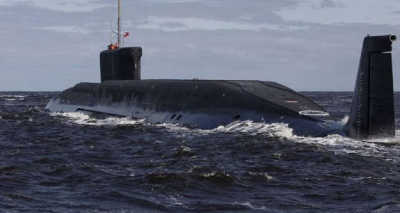 Руски ядрени подводници започват учения в Баренцово море, а мобилни