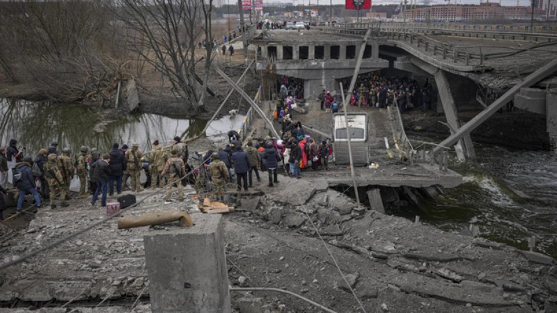 Наложително е да бъде евакуирано бързо населението на украинския град