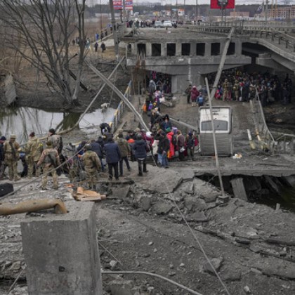 Мариупол бедства: Няма вода, ток и парно, а магазините са празни