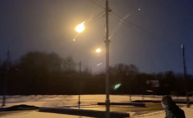 Свалянето на руския Су-25 от украински войници в Харков е