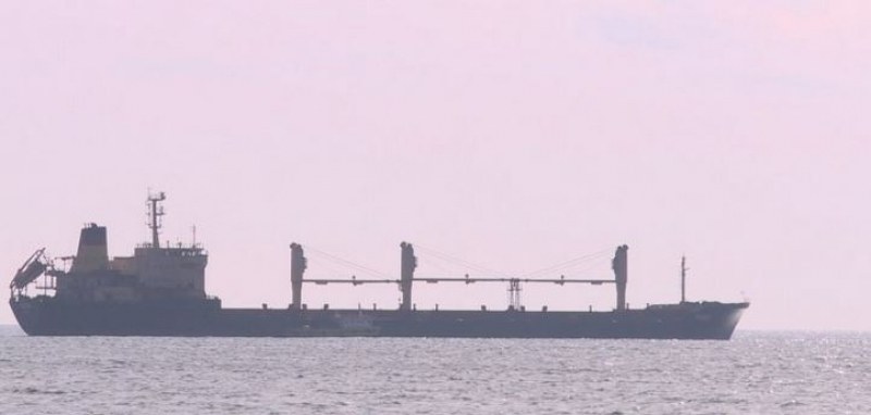 18 български моряци на кораба “Царевна” са блокирани вече 15-и
