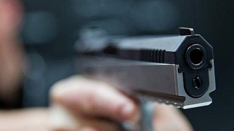 Въоръжен грабеж на бензиностанция в Сопот, извършителят избяга