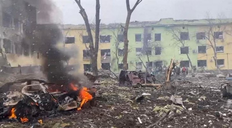 Руските въоръжени сили са бомбардирали град Житомир, включително две болници,