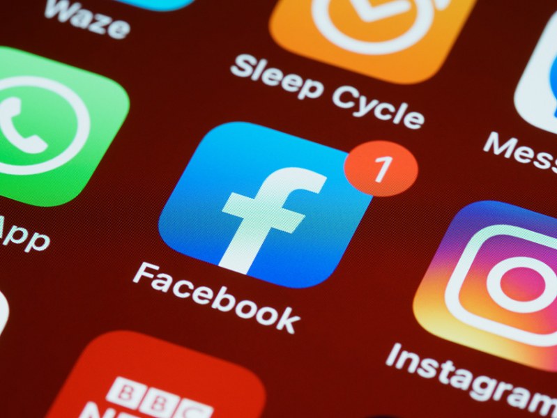 Социалните мрежи на Meta - Facebook и Instagram, ще разрешат