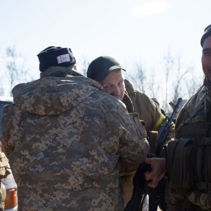 Министърът на отбраната на Украйна заяви че повече от 200