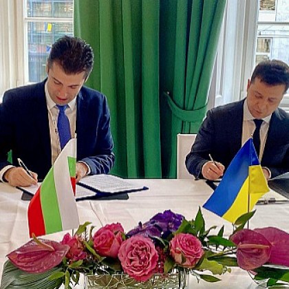 Президентът на Украйна Володимир Зеленски е провел разговор с президента