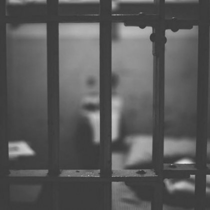 Окръжната прокуратура в Бургас задържа криминално проявен мъж пробол с