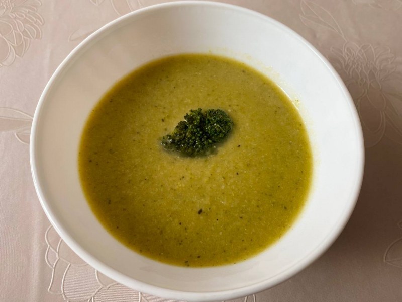 Как да приготвим крем супа от броколи? Ето я и