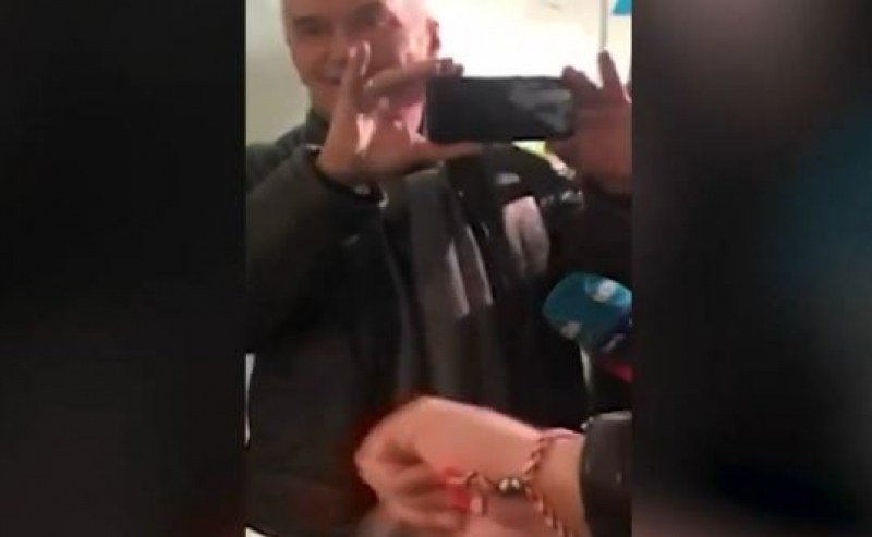 Волен Сидеров нахлу в сградата на Нова телевизия, иска обяснения* ВИДЕО