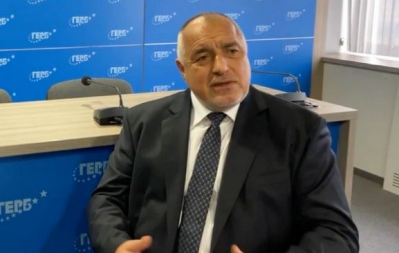 Борисов готов да даде каски и снаряди за Украйна. Поиска край на войната