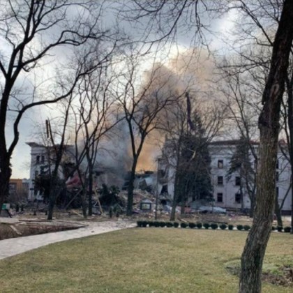 Общинският съвет на Мариупол твърди че руските военни са ударили