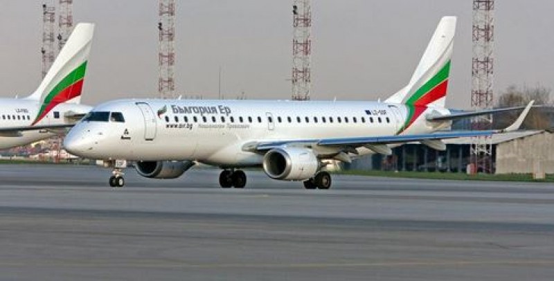 Български самолет е кацнал аварийно в Ница