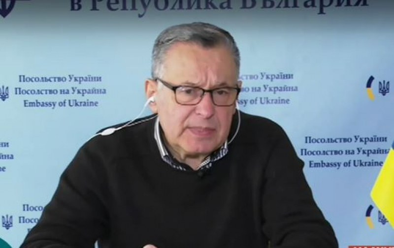 Посланикът на Украйна: Многократно искахме всички видове съветски въоръжения, с които разполага България