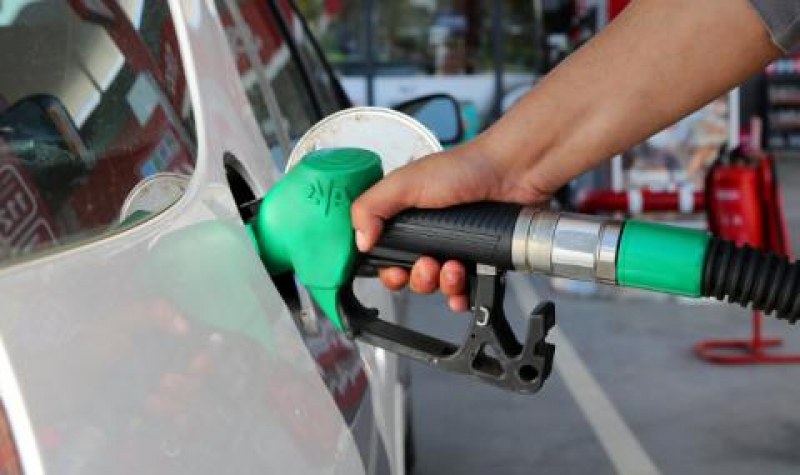 Ще паднат ли цените на горивата по бензиностанциите?