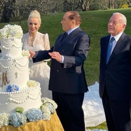 Бившият италиански премиер Силвио Берлускони символично се ожени за 32 годишната