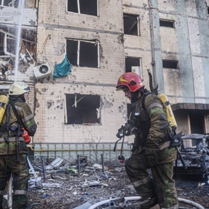 Вече месец продължава войната между Русия и Украйна Ужасът от