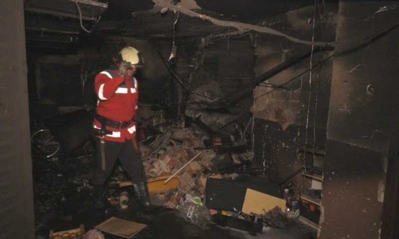 Самоделна бомба разби къща в Монтанско, антитерористи разследват случая