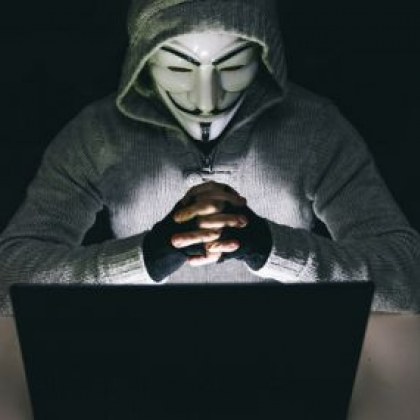 Хакерската група Анонимните публикува 35 000 секретни файла на Централната