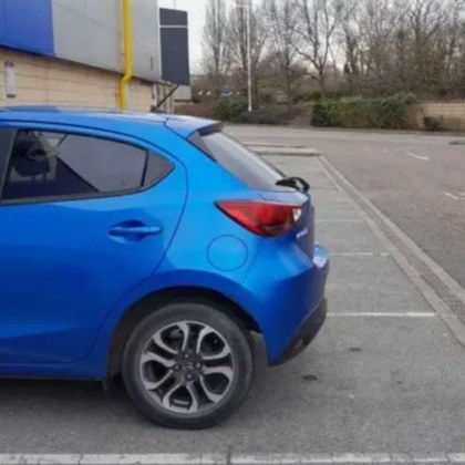 Шофьор получи глоба за неправилно паркиране в Обединеното кралство Мъжът