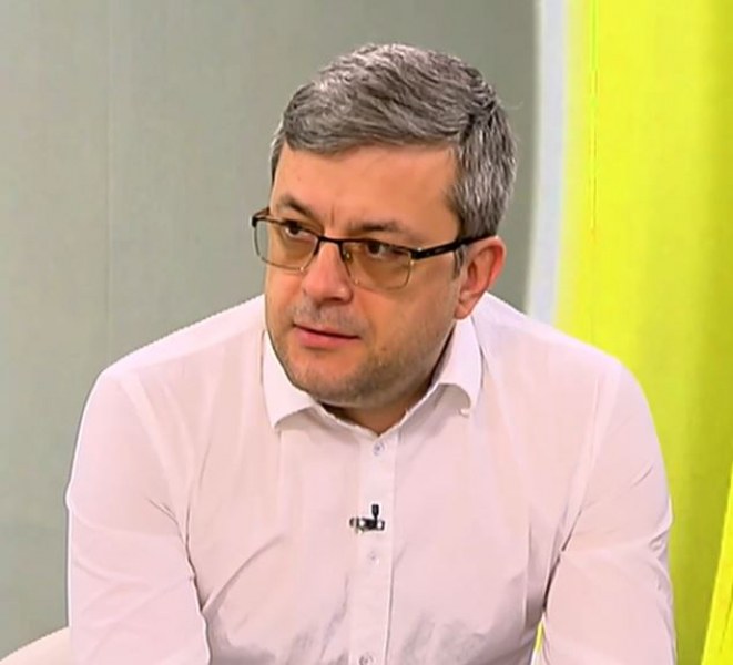 Нашето усещане е, че Петков и Василев в един момент ще си тръгнат