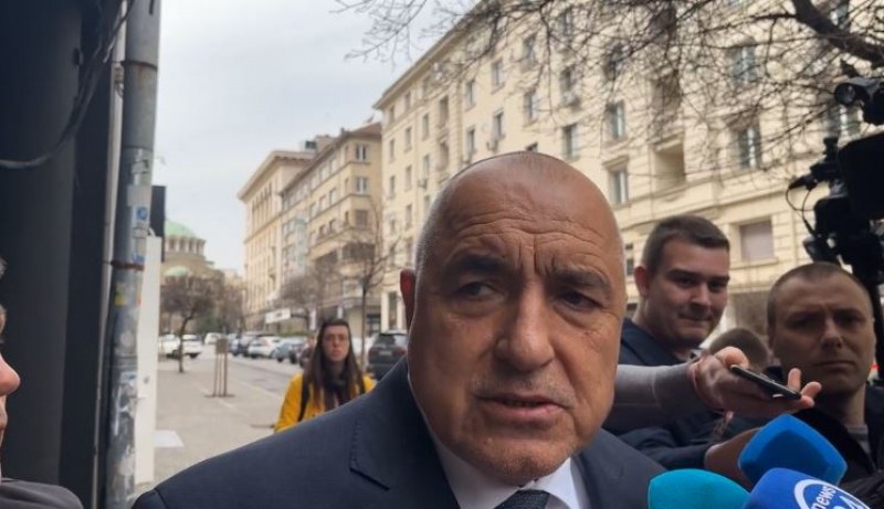 Докато вие изпълнявате заръката на деня, в петък се подписа сделка за милиарди