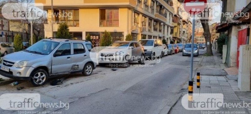 Пиян шофьор блъсна 8 коли в Пловдив и опита да избяга СНИМКИ