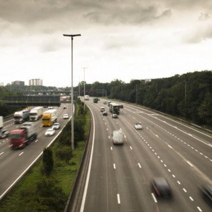 В Белгия политици предлагат максималната скорост по магистралите в страната