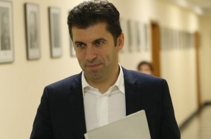 Петков: Правителството застава зад работещите в здравната система