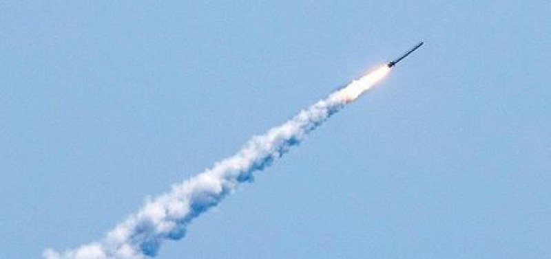 Няколко руски ракети са ударили украинското черноморско пристанище Николаев, съобщи