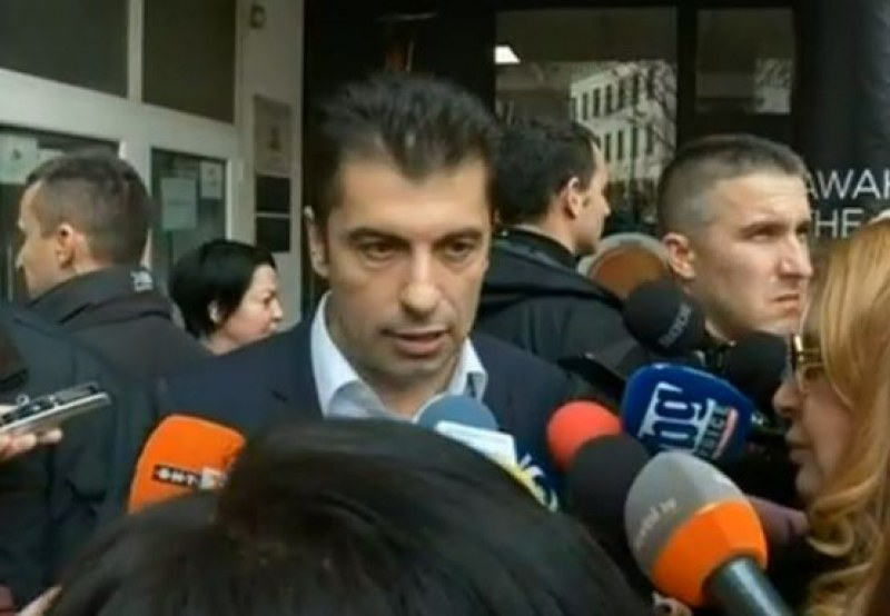 Кирил Петков след разпита: В много общини е избиран само един изпълнител за европроекти
