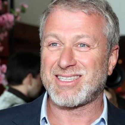 Отказаха заем на Абрамович, който искал да плати на служителите си
