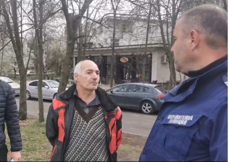 55-годишен мъж е задържан от групата Ловци на педофили. Гражданският